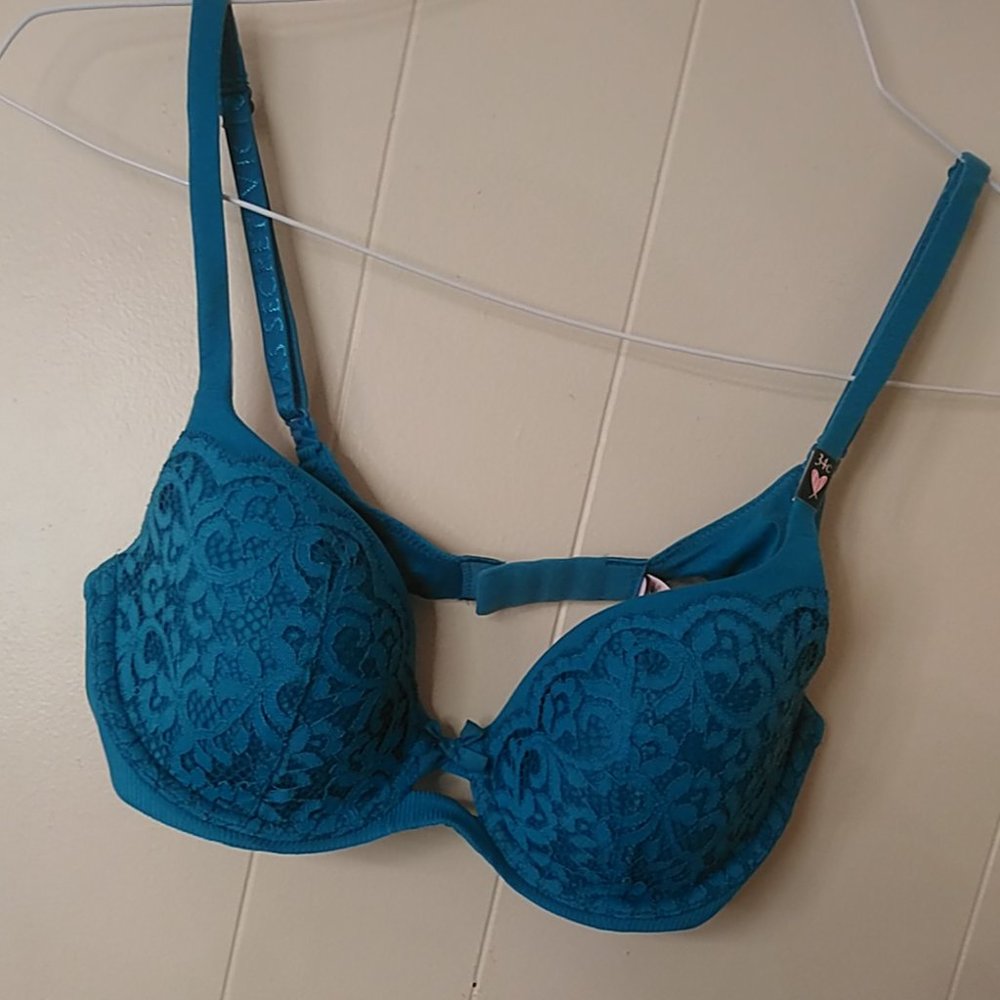Victoria's Secret lace print bra